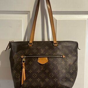 Louis Vuitton Monogram Iena MM Bag